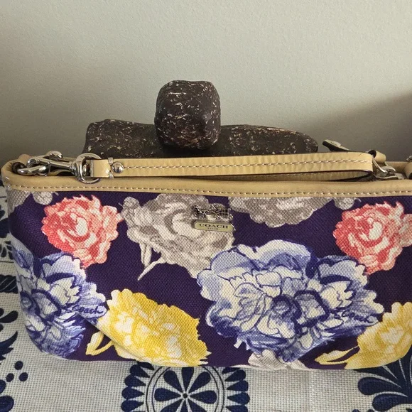 Coach Wrislet - Picture 2 of 6